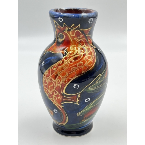 322 - An Anita Harris Art Pottery Sea Horse vase - approx. 14cm high