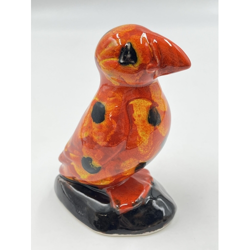 325 - An Anita Harris Art Pottery puffin bird figurine - approx. 12cm high