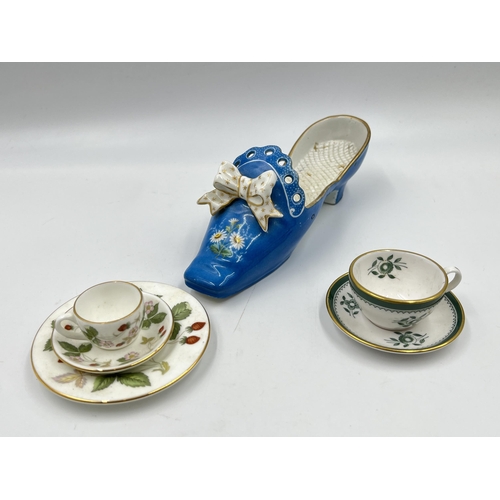 332A - Six pieces of pottery, Wedgwood Wild Strawberry miniature trio, Spode Green Gloucester cup and sauce... 