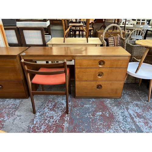 97 - A mid 20th century Meredew teak dressing table and chair - approx. 72cm high x 140cm wide x 40cm dee... 