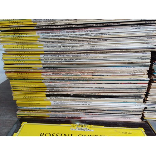 662 - Two boxes containing a very large collection of mostly Deutsche Grammophon classical LP vinyl record... 