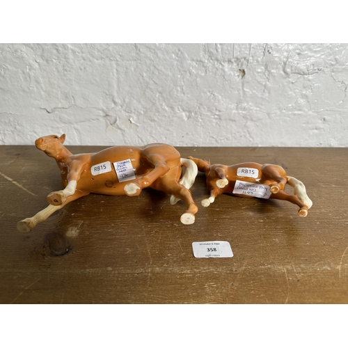 358 - Two Beswick Palomino horse figurines, Mare Facing Left no. 976 and Pony Head Up no. 1197