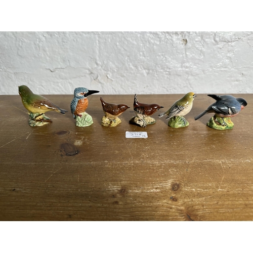 371A - Six Beswick bird figurines to include Wren, Greenfinch, Kingfisher etc.