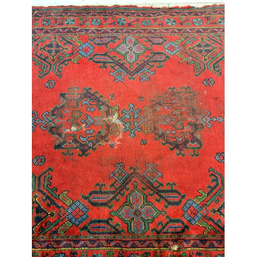 151D - A Persian hand knotted rug - approx. 185cm x 185cm