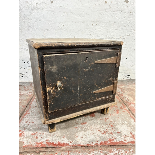 181 - An antique ebonized pine single door cabinet/meat safe with sheet metal top - approx. 48cm high x 46... 