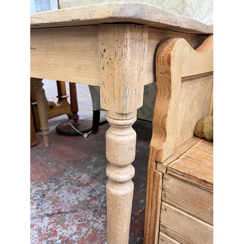 213 - A Victorian pine farmhouse dining table - approx. 74cm high x 68cm wide x 118cm long