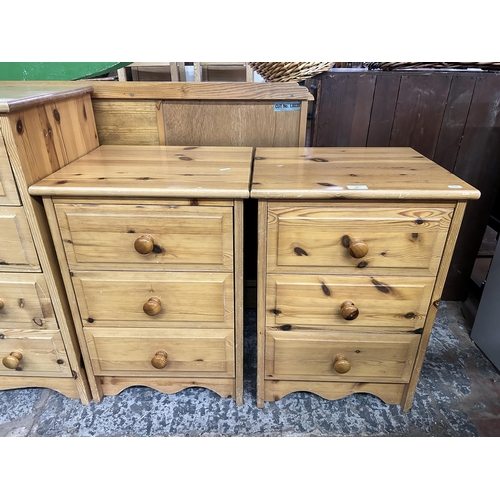 92 - A pair of pine bedside chests of drawers - approx. 62cm high x 44.5cm wide x 39cm deep