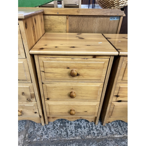 92 - A pair of pine bedside chests of drawers - approx. 62cm high x 44.5cm wide x 39cm deep