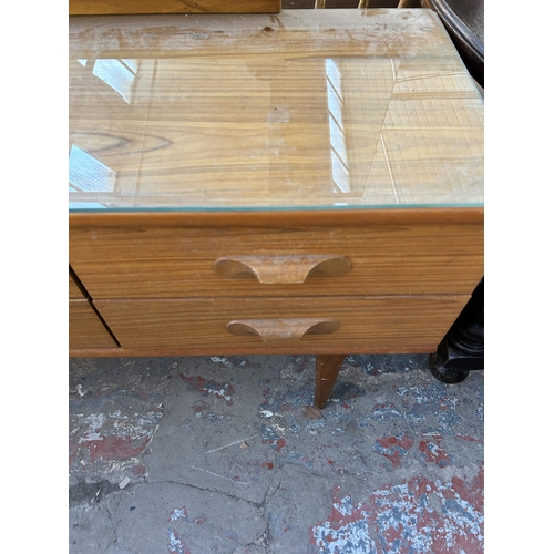 194 - A mid 20th century teak effect dressing table - approx. 120cm high x 126cm wide x 45cm deep