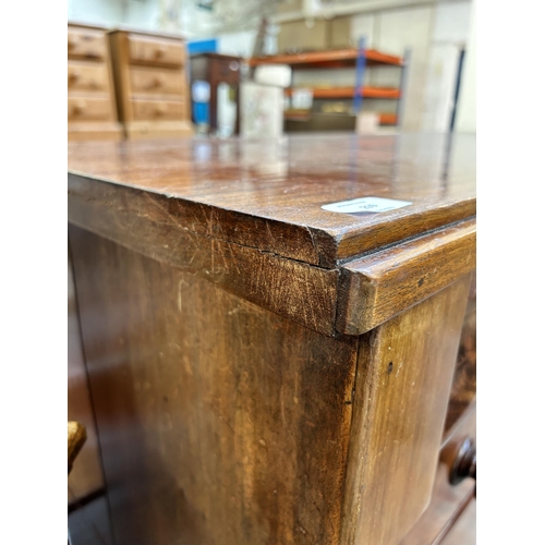 219 - A Victorian mahogany chest of drawers - approx. 98cm high x 126cm wide x 51cm deep