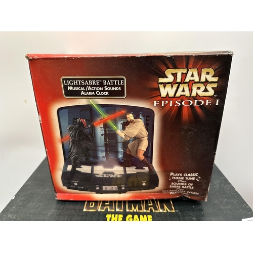 482 - Five boxed items to include Star Wars Episode 1 alarm clock, Star Trek the next generation 3D chess ... 