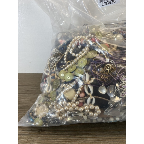 526 - Approx. 10kg of assorted costume jewellery