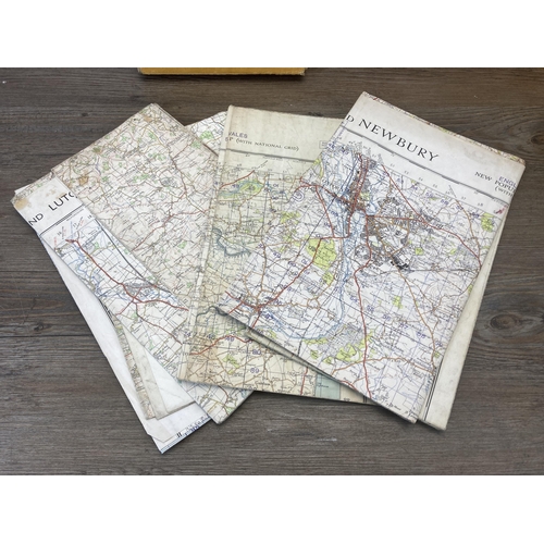 569 - A collection of vintage and later ordnance survey maps of Europe