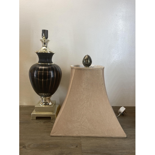 599 - Two Contemporary table lamps of baluster form