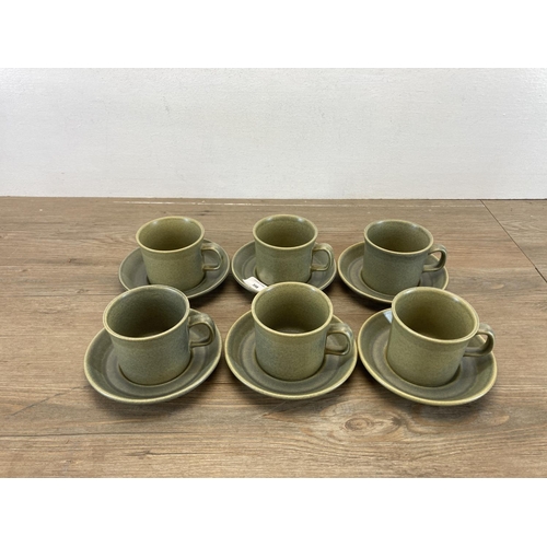 398 - A Wedgwood Greenwood fifteen piece tea and coffee set