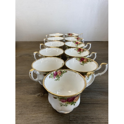 401 - A collection of Royal Albert Old Country Roses fine bone china