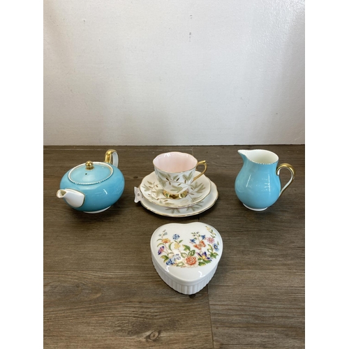 405 - A collection of china to include two Royal Albert trios, Royal Worcester Forget Me Not dessert dishe... 