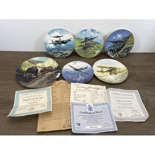 439 - A collection of aviation commemorative china to include Coalport Douglas Dakota limited edition numb... 