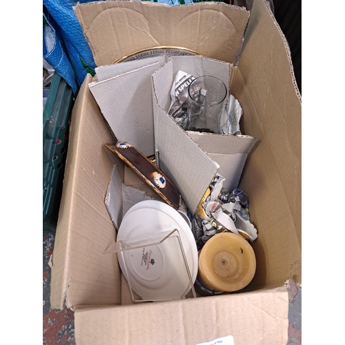 987 - Four boxes and a bag containing Royal Doulton, Portmeirion, Spode and Wedgwood ceramics, boxed Maist... 