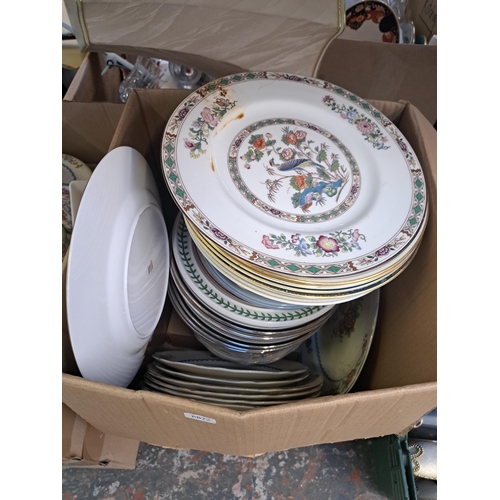 987 - Four boxes and a bag containing Royal Doulton, Portmeirion, Spode and Wedgwood ceramics, boxed Maist... 