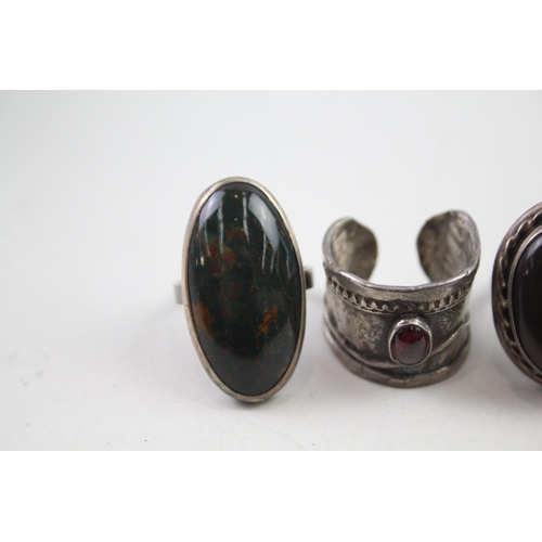 2108 - Five silver gemstone set rings - approx. gross weight 55g