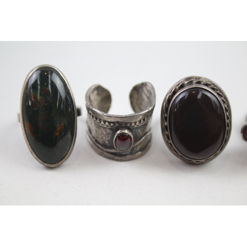 2108 - Five silver gemstone set rings - approx. gross weight 55g