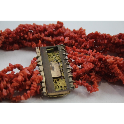 2135 - An antique coral necklace with ornate clasp - approx. gross weight 108g