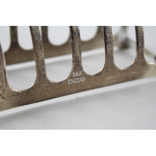 2197 - A Viners Ltd. hallmarked Sheffield sterling silver seven bar toast rack, dated 1938 - approx. gross ... 