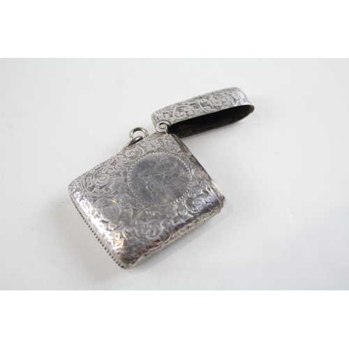 2203 - A Victorian hallmarked Birmingham sterling silver vesta case - approx. gross weight 23g