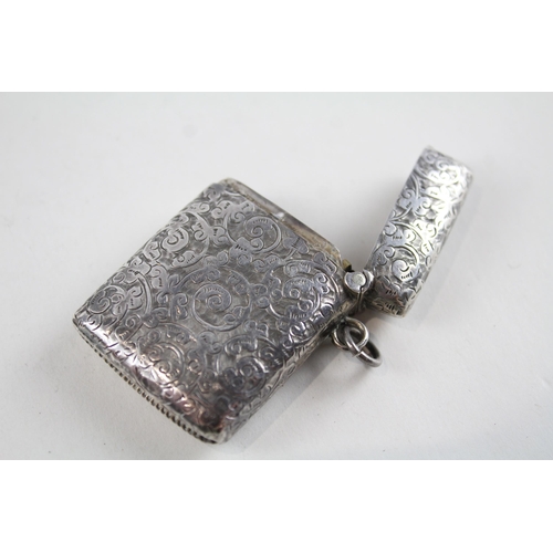 2203 - A Victorian hallmarked Birmingham sterling silver vesta case - approx. gross weight 23g