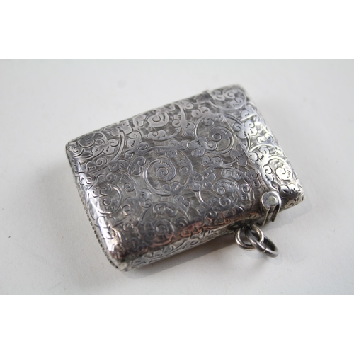 2203 - A Victorian hallmarked Birmingham sterling silver vesta case - approx. gross weight 23g