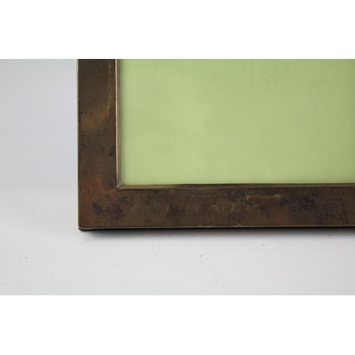 2213 - A Mappin & Webb hallmarked Sheffield sterling silver photo frame - approx. gross weight 531g