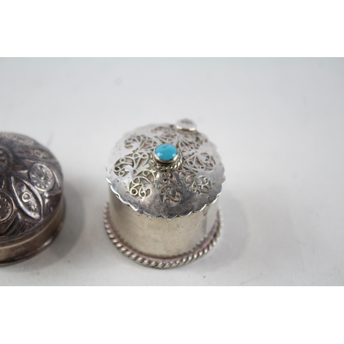 2219 - Two silver hallmarked trinket boxes, one .830 and one .925 - approx. gross weight 43g