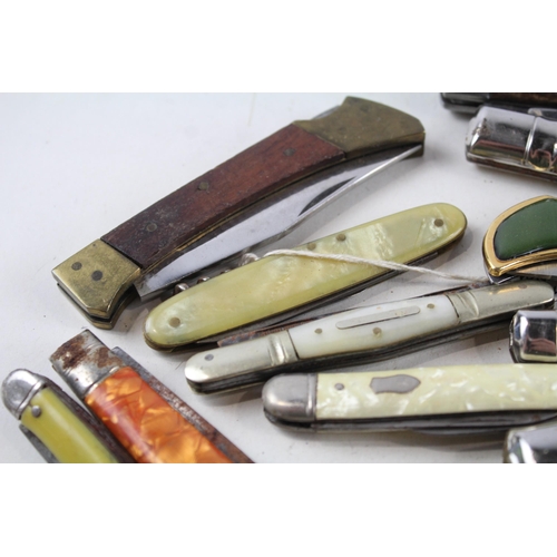 2333 - Fifteen pocket knives