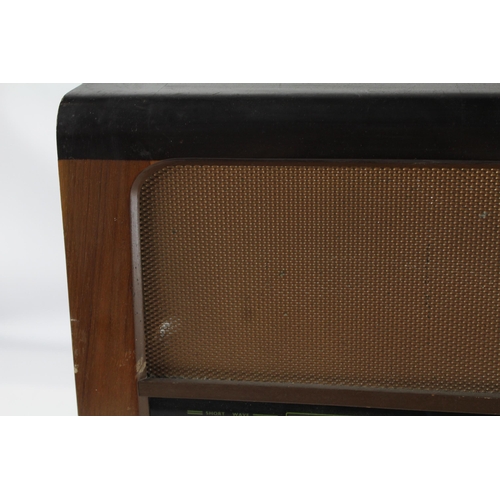 739 - A mid 1950s Raymond Electric Ltd. three-band five-valve tabletop radio