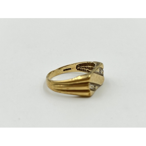 2043 - A hallmarked 9ct gold diamond set signet ring, size R - approx. gross weight 3.9g