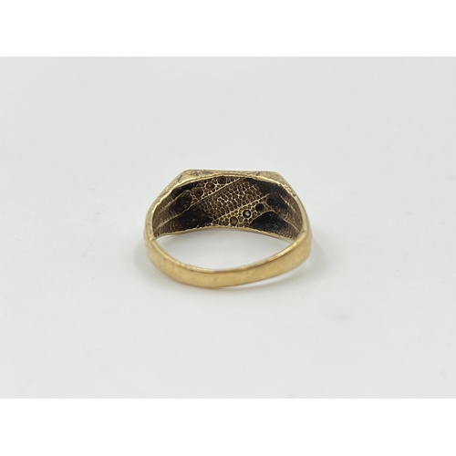 2043 - A hallmarked 9ct gold diamond set signet ring, size R - approx. gross weight 3.9g