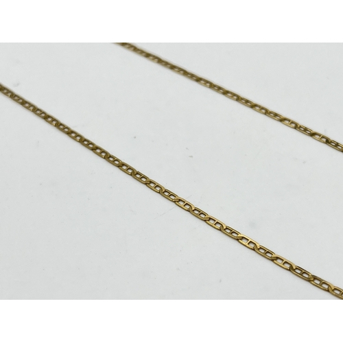 2051 - A 14ct gold chain necklace - approx. gross weight 1.5g