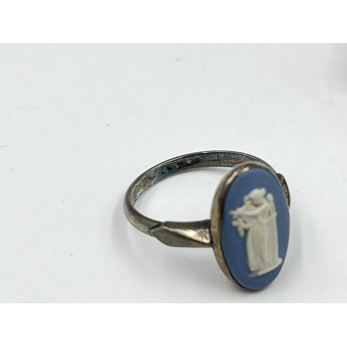 2076 - Three silver rings to include Wedgwood Jasperware, agate etc.