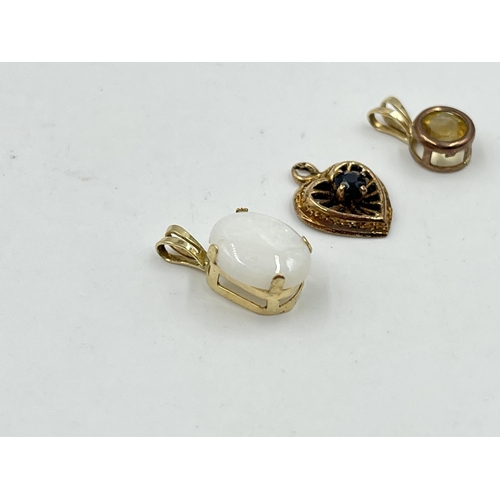 2083 - Three 9ct gold pendants, opal, sapphire and citrine - approx. gross weight 1.3g