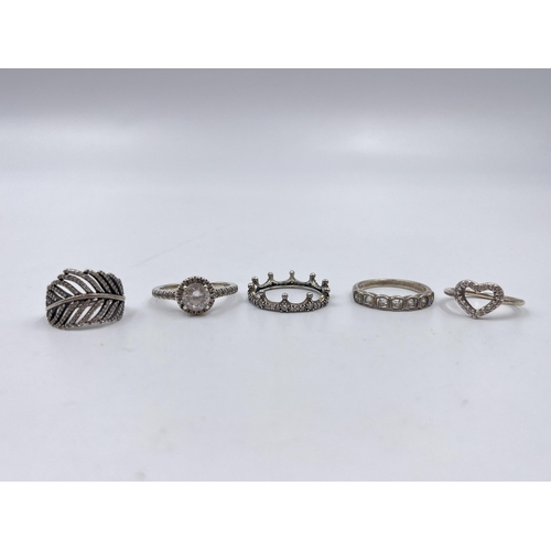 2092 - Five Pandora .925 silver dress rings - approx. gross weight 14g