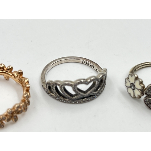 2094 - Five pieces of Pandora .925 silver jewellery, four rings and one pendant necklace - approx. gross we... 