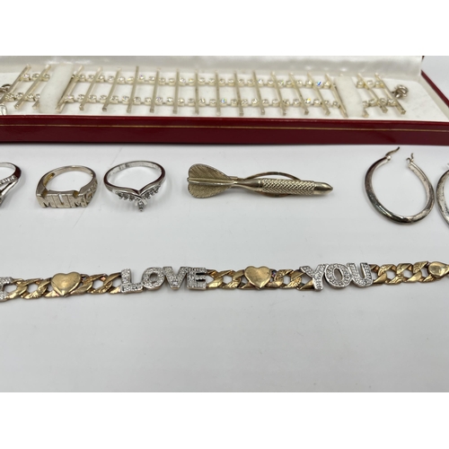 2097 - A collection of .925 silver and costume jewellery