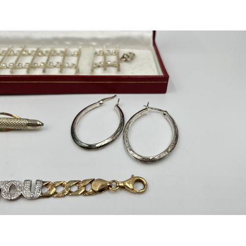 2097 - A collection of .925 silver and costume jewellery