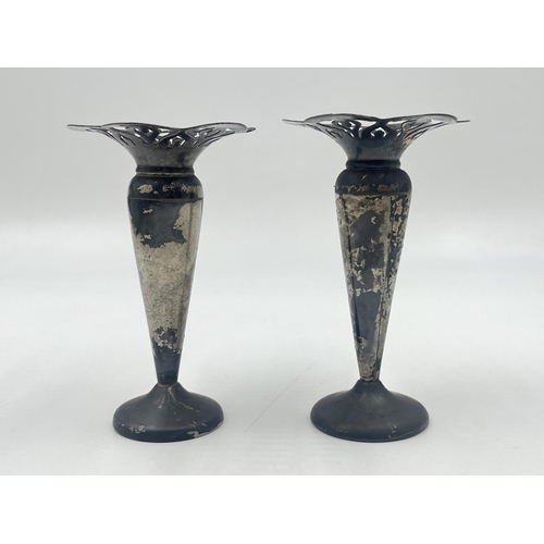 2189 - A pair of Edwardian hallmarked Birmingham silver pierced and weighted bud vases, dated 1902 - approx... 