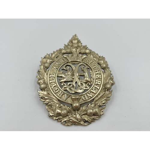 2258A - An Argyll & Sutherland Highlanders cap badge