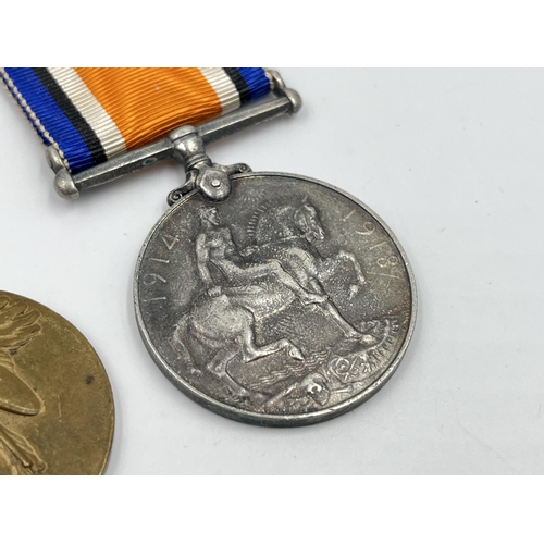 2284 - Two WWI medals, one US army Victory and one 1914-1918 British War