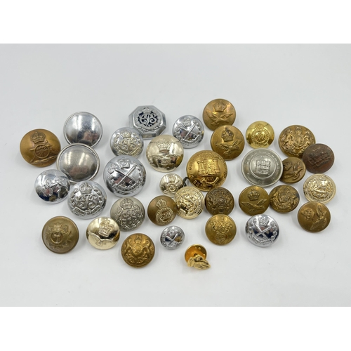 2298 - A collection of military buttons