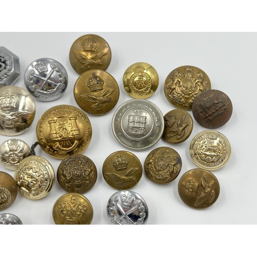 2298 - A collection of military buttons