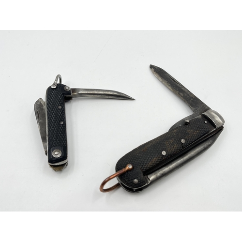 2307 - Two military issue Jack knives, one George V J. Rodgers & Sons and one 1947 W & S.B with Broad Arrow... 